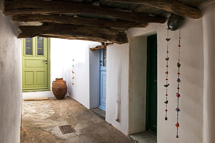 Alosanthos residence in Kastro, Folegandros